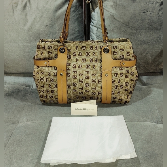 SALVATORE FERRAGAMO SIGARO MONOGRAM CANVAS WITH TAN LEATHER TOTE / SHOULDER BAG - Picture 2 of 16